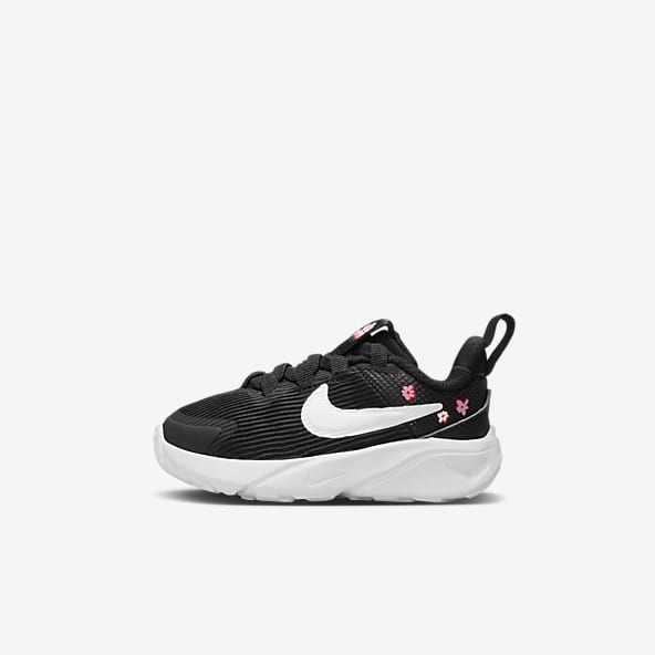 Girls Black Shoes. Nike